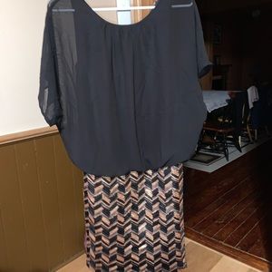 Dress set up as attached skirt and baggy dress shirt size xs. Freshly washed.